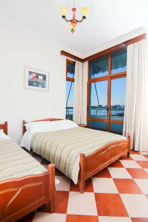 Florence 11 - STD TRPL 1.jpg